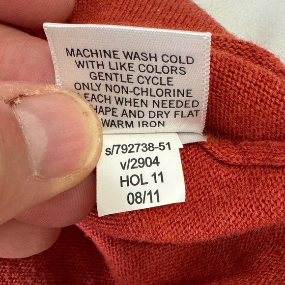 Banana Republic Factory Men's Burnt Orange Long Sleeve Knit V-Neck Sweater Large - Picture 6 of 11